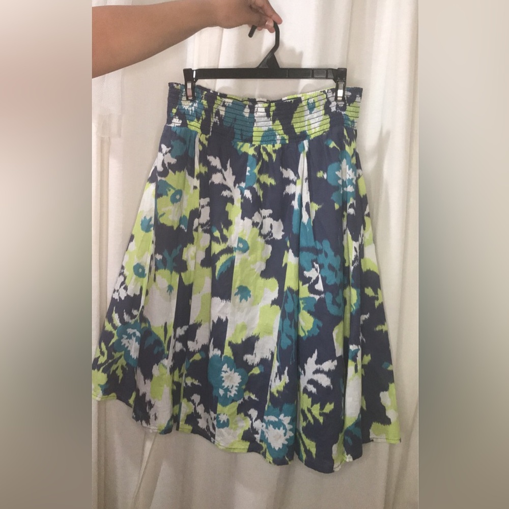 Woman’s Merona midi skirt